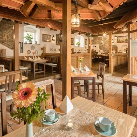 Klaffenbach מלון 4*