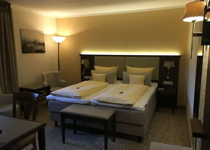 Klaffenbach فندق 4*