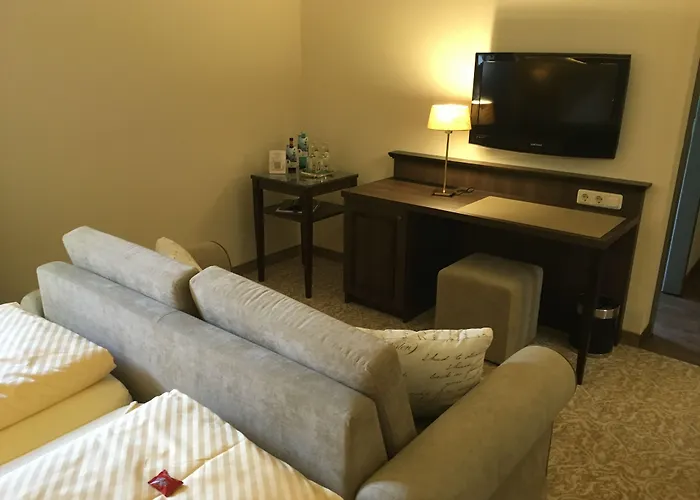 Klaffenbach فندق 4*